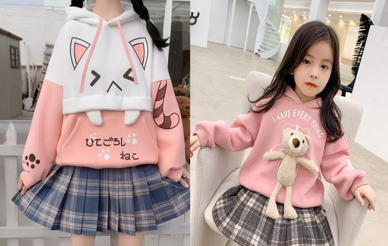Phối áo hoodie bé gái với chân váy
