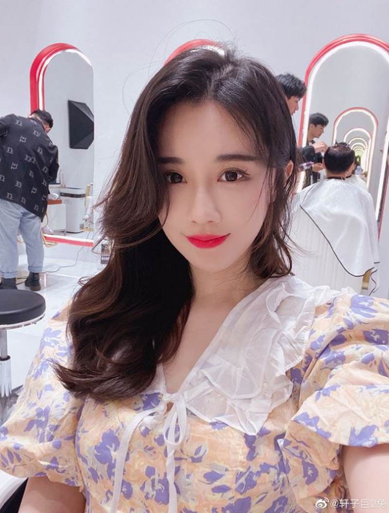 “Uổng phí nhan sắc” cấp độ thượng thừa: Nữ streamer Rabbit