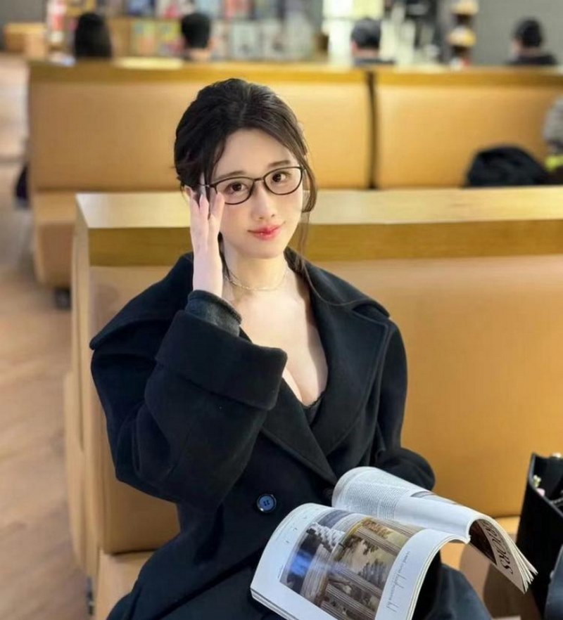 “Uổng phí nhan sắc” cấp độ thượng thừa: Nữ streamer Rabbit